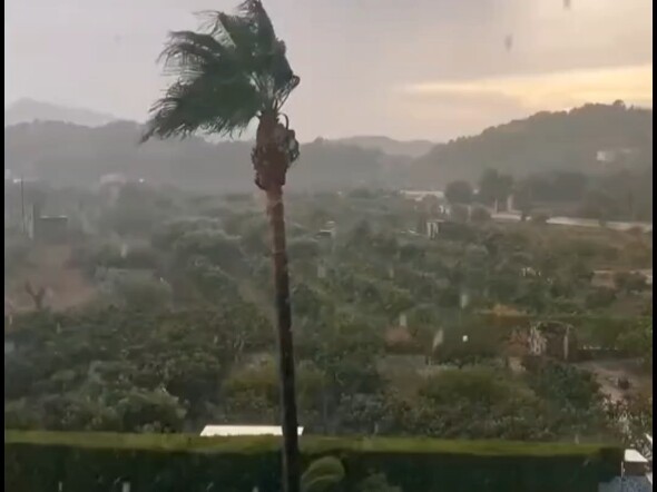 Một số khoảnh khắc thực tế khi bị sét đánh