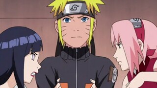 Hinata et Sakura se bat pour naruto.