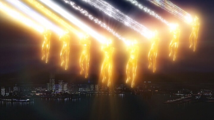 Ultraman can just use a shining light when fighting in a group