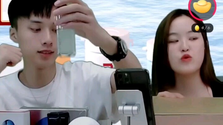 Di live streaming Hanshoo, netizen bertanya apakah ada yang menjual tusuk gigi?