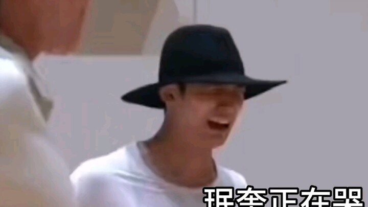 crush练习中 边跳边哭的小狗奎 小狗的命也是命