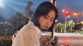 หัวเราะทุกวันและลืมความกังวลของคุณ