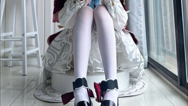 开拓者们，不可能比我家小伊卡吃得好~ 星穹铁道风堇cos