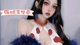 Bộ cosplay thứ hai của hoàng hậu