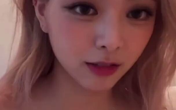 【ITZY】เมื่อในไลฟ์ของยูนาไม่มีคนเกาหลีอยู่ด้วย: