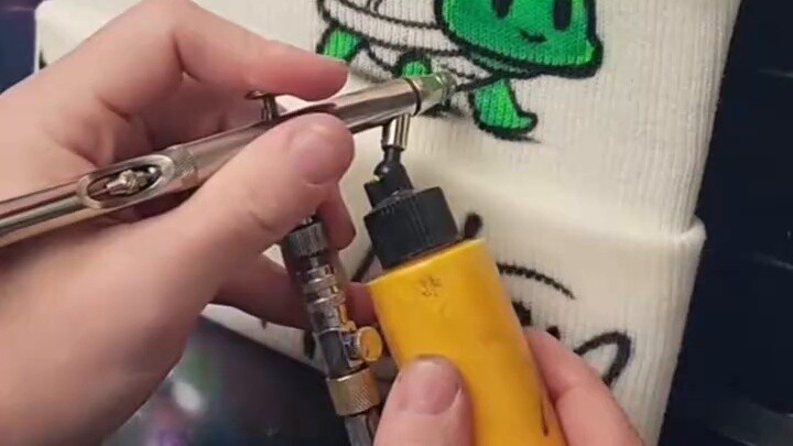 Draw a cute little turtle