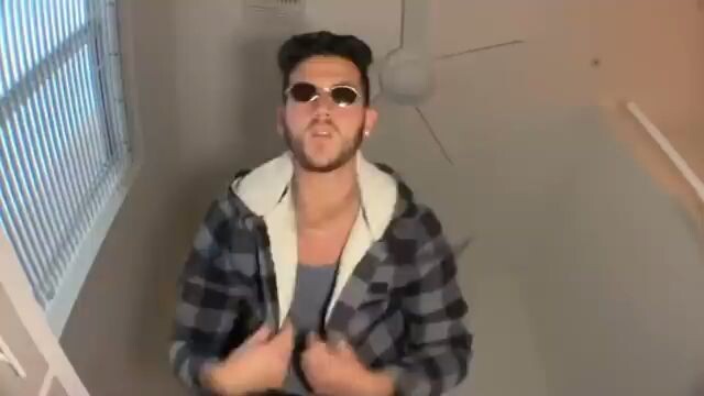 I just farted in a elevator