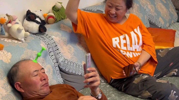 My dad’s little bald head got totally wrecked hahaha!