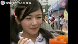 Apakah Zhang Hanyun tumbuh besar dengan memakan kelucuan? Imut banget! Imut banget! Dia selalu imut 
