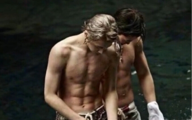 王一博|那些年耶啵的腹肌杀，现在孩子长大了不好骗了