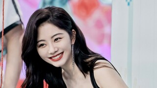 你以为松韵穿一条黑裙子就可以掩盖住她的沙雕可爱吗？不！你错了【谭松韵】