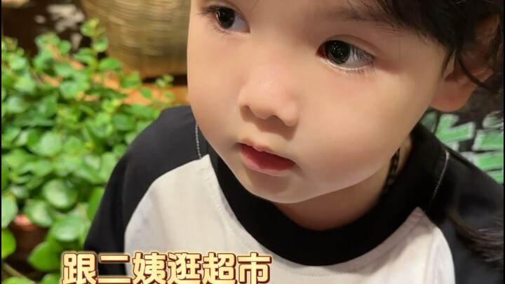 Bị cô ấy phát hiện, hóa ra trẻ con cũng có thể ăn sô-cô-la～