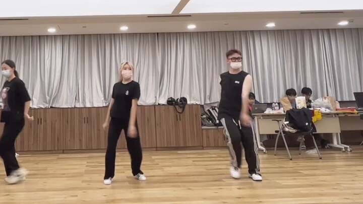 So complete! illusion's first full-cover dance studio on the Internet [aespa] [official choreographe