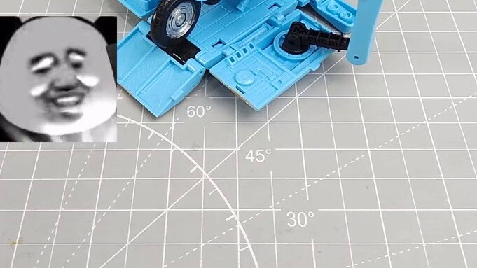 ￥15 free shipping, with a prepared platform? With paint? Transformable? [Model Detective] (Super cos