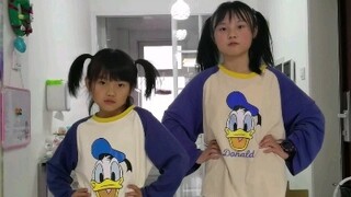 Nhìn tôi làm hai đứa con tôi nhảy múa thoải mái (mặc miễn phí)