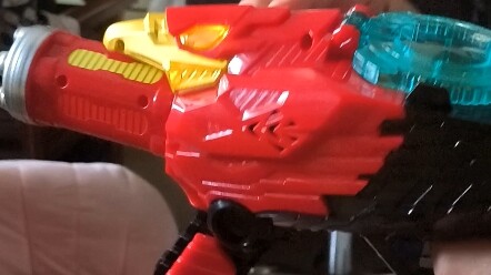 I bought the Jikai Sentai Zenkai for 90 yuan.