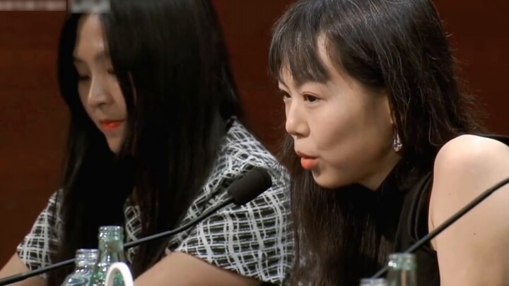 Time has given her white hair, but also made her calm" Kim Min-hee