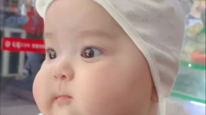 I might just have a knack for raising pigs! Look how I’ve fattened up this tiny 5-jin baby into a ch