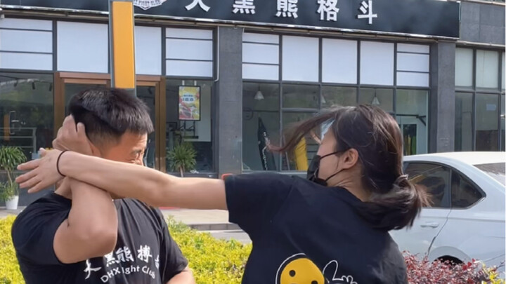 How to Handle a Girl’s Random, Uncoordinated Attacks