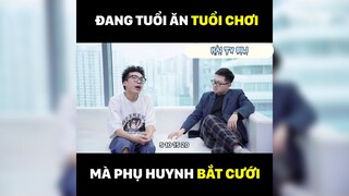 Đang tuổi ăn chơi mà