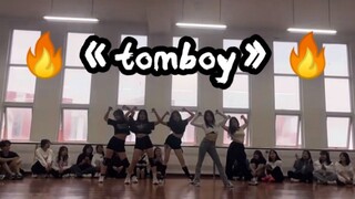 เพลงฮิตใหม่ "Tomboy" มาแล้ว! อัดแน่นไปด้วยบรรยากาศสุดฟิน! ติดใจกันรึยัง?!