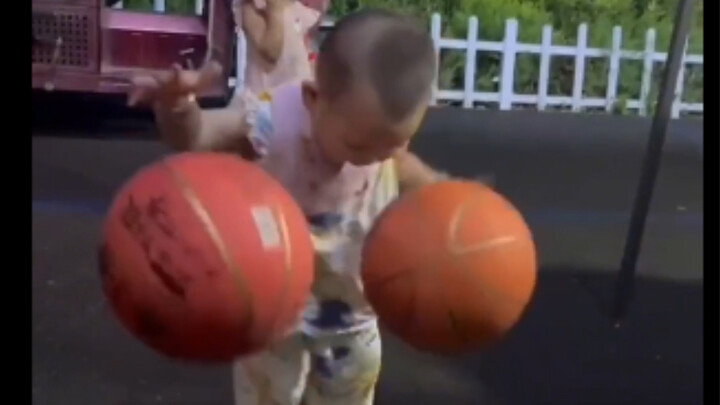 在尿都控制不住的年纪，能把快控到这么好！什么水平？