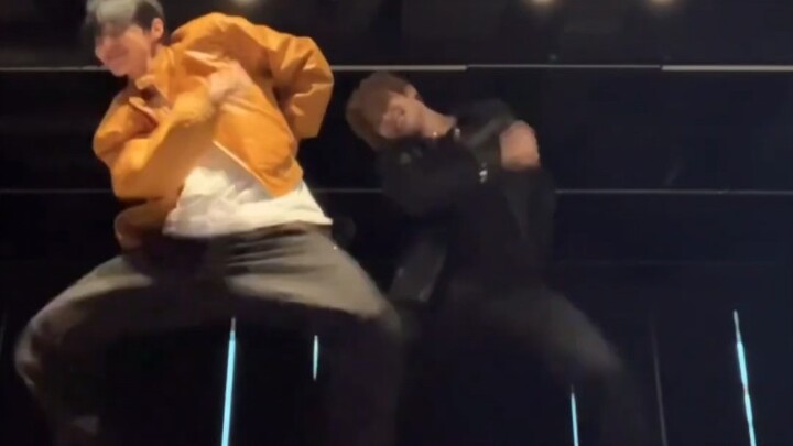 朴元彬 x NCTWISH吴时温《Boomboombass》舞蹈挑战