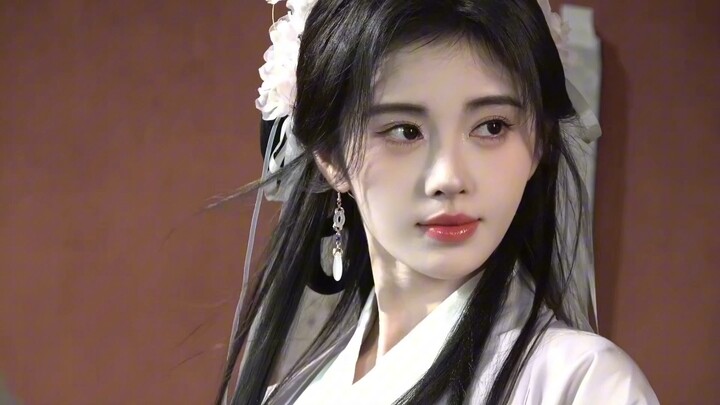 【Ju Jingyi】So beautiful, beyond words.