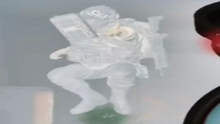 คุ้มครองด้วยห้าหยวน? คุณเรียนปีอะไรแล้ว?