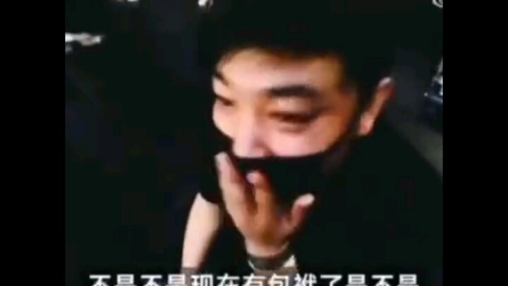 街舞五得宠的新晋“王”妃，在线嘚瑟。🤣🤣🤣🤣🤣今晚王一博舞台，不容错过。