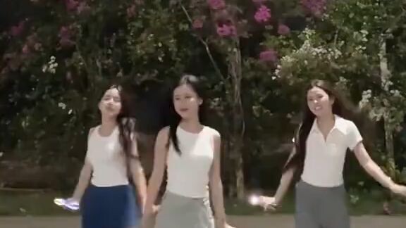 Korean girls dance video