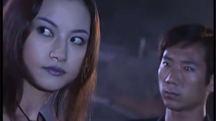 หนัง-ซีรีย์|คอมมานด์ & คองเคอร์: เรดอเลิร์ต|กุหลาบดำ