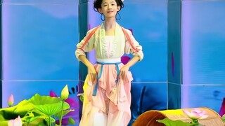 恰好那年你明媚，也正逢我自卑