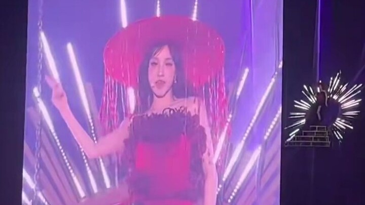 【Song Yuqi】Dewi Turun, Panggung Solo Yuqi M.O. (Subtitle Mandarin) | Rekaman Penggemar Konser Tur Du