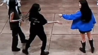 【黑喵】最后前排左边这仨交流有点意思啊