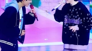 Jimin & V singing Friends