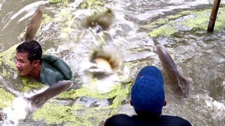 Không ngờ cá khủng nó bay vô đây, bắt lên kho lạt chấm rau vườn ngon tuyệt | ATCL T165