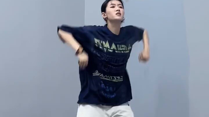 I like the beginning of TXT-Deja Vu too