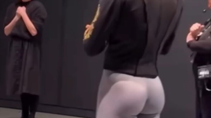 Penari pria balet menangis terharu begitu mengetahui dirinya memenangkan penghargaan, sangat menggem