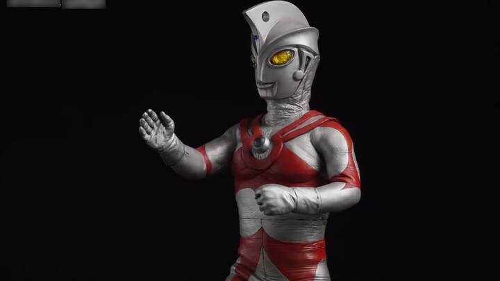 What does the 20,000-plus Ultraman model look like? CCP Extreme Ace