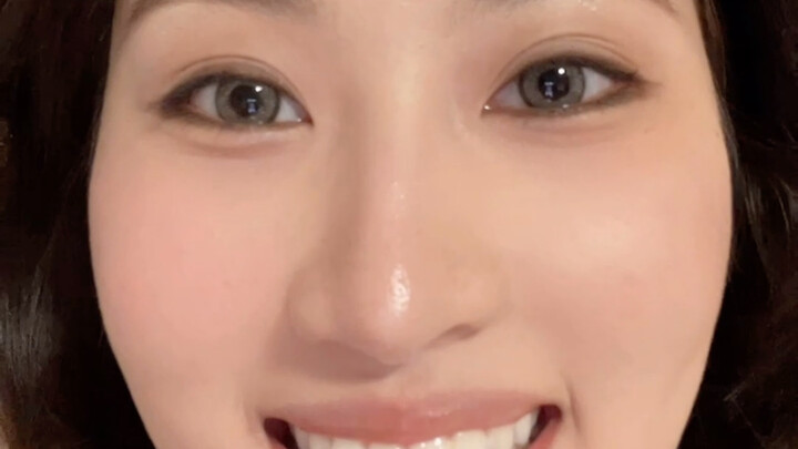 Could it be that Bill Gates officially divorced because of me?