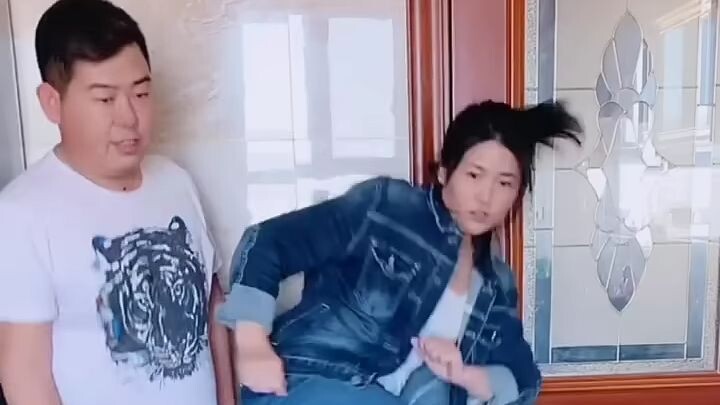 中国搞笑视频 忍住不笑