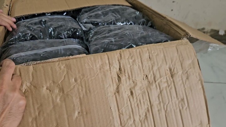 Unboxing Paket yang bersisi Konektor Drat 3/4 Inch ke selang 1/2 Inch