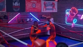 &{เต็มเรื่อง}เด็กหนุ่มนักมวยโดดเด่นในสังเวียนใต้ดิน ถูกสี่จตุรเทพรุม