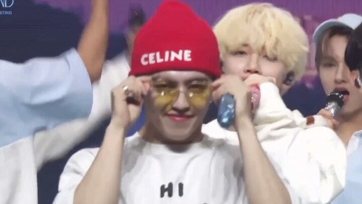 【SEVENTEEN】 تشيهو الذي تهافت على التصوير فقط ليقول "عيد ميلاد متر واحد!"، فكم عدد عبارات "عيد ميلاد 