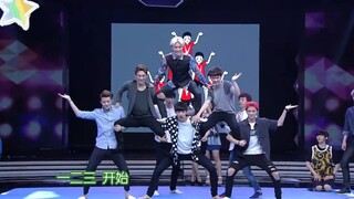 【EXO】God-tier stacking game (check the description for tons of little details)