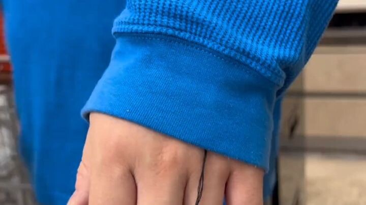 A straight-up, no-nonsense guy shouldn’t try to be romantic… What kind of gift is this frayed-end me