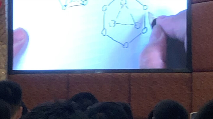 Famous Chemistry Compe*on Scene: Zhang Zude teaches you how to draw an icosahedron