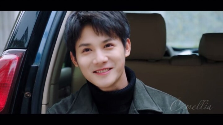 Cứu tôi với, anh ấy diễn cảnh rung động quá xuất sắc luôn, cái cảm giác xao xuyến và nụ cười ngốc ng