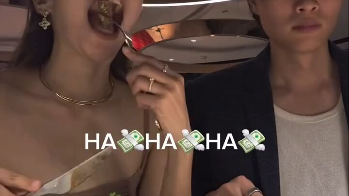 Ha💰 ha💰 ha💰… Dengar tawa kayak gini aja rasanya udah kayak udara di sekitar mau dikenain tarif nih!